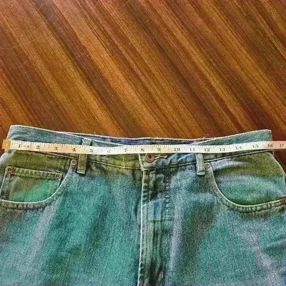 Nautica Relaxed Fit  Mid-rise Straight Leg Medium Wash Jeans Size 32W x 30L EUC - Picture 10 of 12